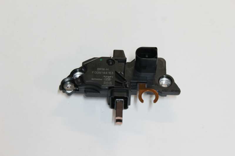 BOSCH Generator Regulator 339929 