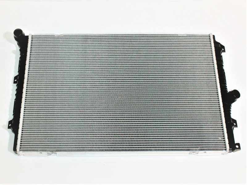 NISSENS Radiator 10513992 Cooling fins material: Aluminium, Core Depth [mm]: 32, Core Length [mm]: 650, Core Width [mm]: 449, Inlet O [mm]: 32,5, Outlet O [mm]: 32,5, Radiator type: Brazed cooling fins, Supplementary Article/Info 2: without cap, without expansion tank, Supplementary Article/Supplementary Info: with gaskets/seals, Water Tank Material (radiator): Plastic Technical Information: Radiator with 5mm system-Advanced technology with higher power effect 1.