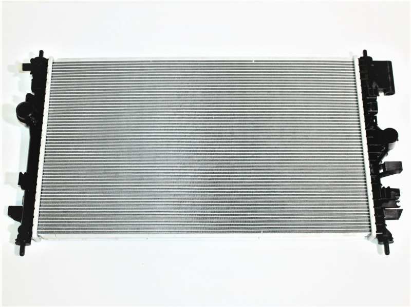 NISSENS Radiator 10515154 Cooling fins material: Aluminium, Core Depth [mm]: 26, Core Length [mm]: 680, Core Width [mm]: 397, Inlet O [mm]: 34, Outlet O [mm]: 38,5, Radiator type: Brazed cooling fins, Supplementary Article/Info 2: without expansion tank, Supplementary Article/Supplementary Info: without gasket/seal, Water Tank Material (radiator): Plastic Technical Information: Radiator with 5mm system-Advanced technology with higher power effect 1.