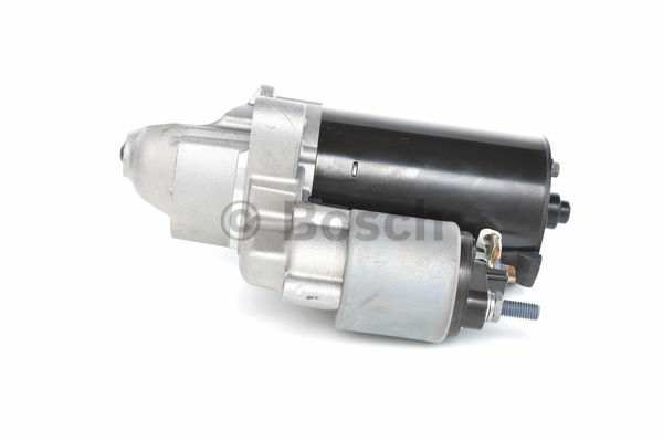 BOSCH Starter 10163480 new
Voltage [V]: 12, Rated Power [kW]: 1,4, Number of mounting bores: 1, Number of thread bores: 1, Number of Teeth: 9, Clamp: 50, 30, Flange O [mm]: 82,5, Rotation Direction: Clockwise rotation, Pinion Rest Position [mm]: 27, Starter Type: Self-supporting, Thread Size: M12, Bore O 2 [mm]: 13, Length [mm]: 231, Position / Degree: links, Connecting Angle [Degree]: 58, Jaw opening angle measurement [Degree]: 122, Fastening hole angle measurement [Degree]: 58 1.