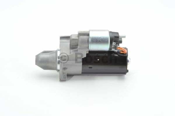 BOSCH Starter 10163485 new
Voltage [V]: 12, Rated Power [kW]: 1,4, Number of mounting bores: 0, Number of thread bores: 2, Number of Teeth: 10, Clamp: 50, 30, Flange O [mm]: 60, Rotation Direction: Clockwise rotation, Pinion Rest Position [mm]: 26,4, Starter Type: Self-supporting, Thread Size: M10, Thread Size 1: M10x1.5, Length [mm]: 237, Position / Degree: links, Connecting Angle [Degree]: 43, Jaw opening angle measurement [Degree]: 137, Fastening hole angle measurement [Degree]: 43 1.