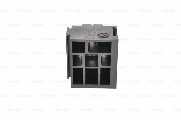 BOSCH Relay underlay 336990 Length: 36 mm, width: 30 mm, height: 24 mm
Length [mm]: 36, Width [mm]: 30, Height [mm]: 24 1.