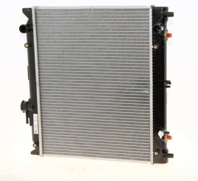 NISSENS Radiator 10515144 Cooling fins material: Aluminium, Core Depth [mm]: 26, Core Length [mm]: 377, Core Width [mm]: 488, Inlet O [mm]: 28, Outlet O [mm]: 28, Radiator type: Brazed cooling fins, Supplementary Article/Info 2: without expansion tank, Supplementary Article/Supplementary Info: with oil cooler, without gasket/seal, Water Tank Material (radiator): Plastic 1.