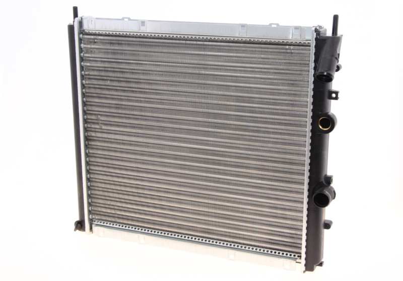 NISSENS Radiator 293451 Aluminum/plastic
Cooling fins material: Aluminium, Core Depth [mm]: 34, Core Length [mm]: 476, Core Width [mm]: 416, Inlet O [mm]: 32, Outlet O [mm]: 32, Radiator type: Mechanically jointed cooling fins, Supplementary Article/Info 2: without cap, without expansion tank, Supplementary Article/Supplementary Info: with gaskets/seals, Water Tank Material (radiator): Plastic 1.