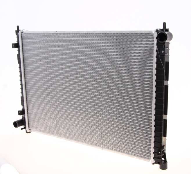 NISSENS Radiator 293670 Aluminum/plastic
Cooling fins material: Aluminium, Core Depth [mm]: 32, Core Length [mm]: 612, Core Width [mm]: 429, Radiator type: Brazed cooling fins, Water Tank Material (radiator): Plastic 1.