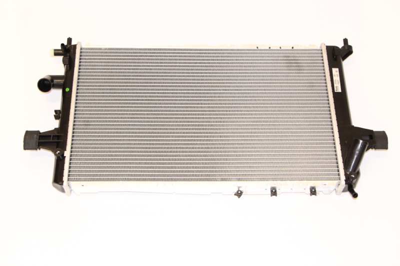 NISSENS Radiator 293163 Aluminum/plastic
Cooling fins material: Aluminium, Core Depth [mm]: 40, Core Length [mm]: 600, Core Width [mm]: 369, Radiator type: Brazed cooling fins, Water Tank Material (radiator): Plastic 1.