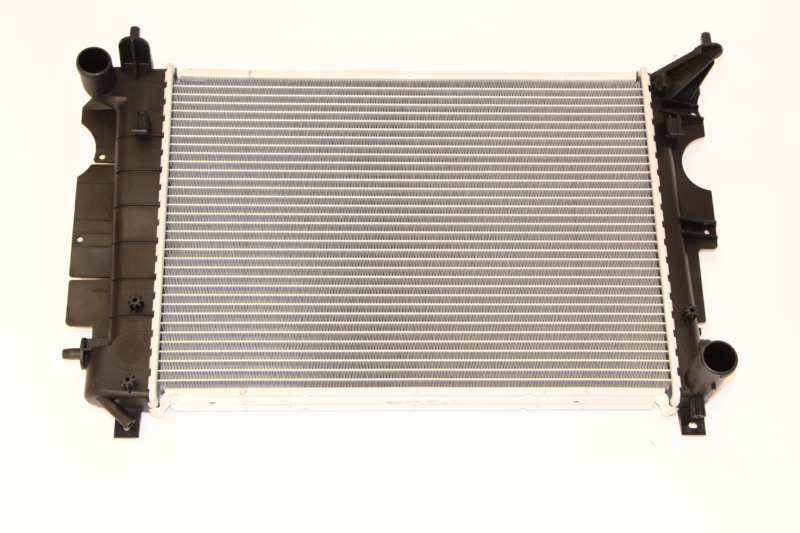 NISSENS Radiator 293590 Aluminum/plastic
Cooling fins material: Aluminium, Core Depth [mm]: 40, Core Length [mm]: 500, Core Width [mm]: 349, Inlet O [mm]: 35, Outlet O [mm]: 35, Radiator type: Brazed cooling fins, Supplementary Article/Info 2: without cap, without expansion tank, Supplementary Article/Supplementary Info: without gasket/seal, Water Tank Material (radiator): Plastic 1.
