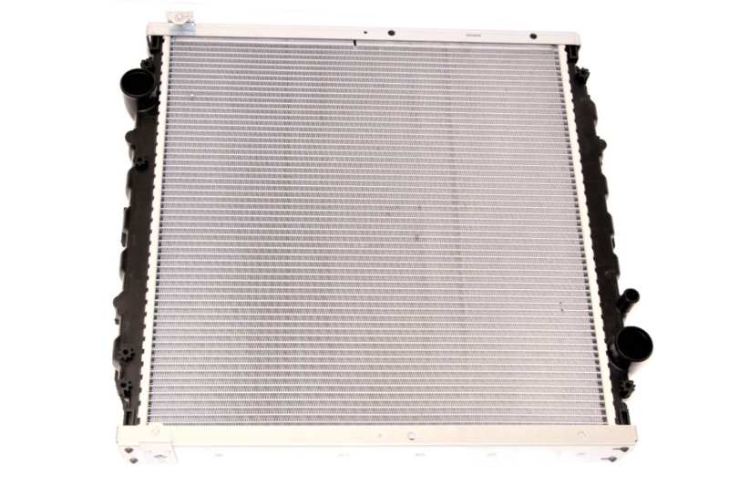 NISSENS Radiator 293778 Aluminum/plastic
Cooling fins material: Aluminium, Core Depth [mm]: 16, Core Length [mm]: 325, Core Width [mm]: 655, Inlet O [mm]: 31,5, Outlet O [mm]: 31,5, Radiator type: Brazed cooling fins, Supplementary Article/Info 2: without expansion tank, Supplementary Article/Supplementary Info: without gasket/seal, Water Tank Material (radiator): Plastic 1.
