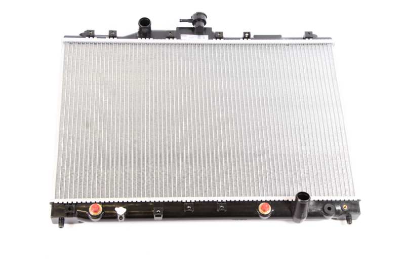 NISSENS Radiator 293266 Copper/bronze
Cooling fins material: Aluminium, Core Depth [mm]: 26, Core Length [mm]: 425, Core Width [mm]: 678, Inlet O [mm]: 32, Outlet O [mm]: 32, Radiator type: Brazed cooling fins, Supplementary Article/Info 2: without expansion tank, Supplementary Article/Supplementary Info: with oil cooler, without gasket/seal, Water Tank Material (radiator): Plastic 1.
