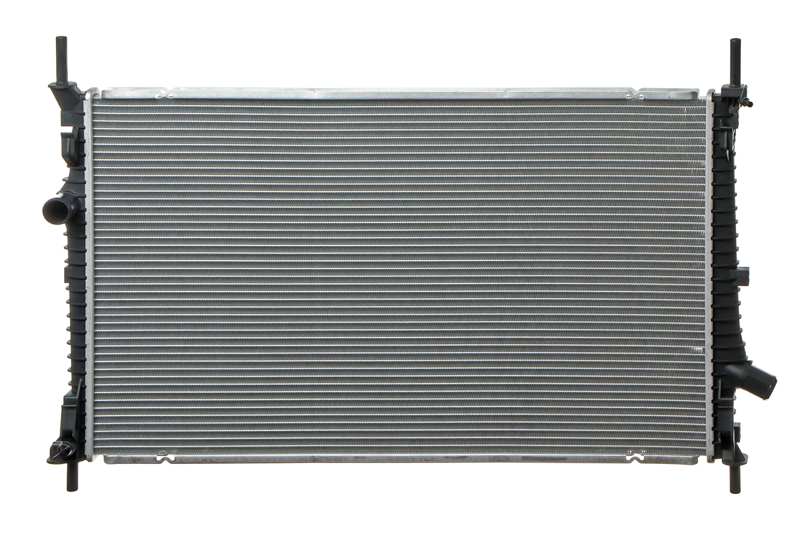 A.Z. MEISTERTEILE Radiator 11200470 Cooling fins material: Aluminium, Core Depth [mm]: 26, Core Length [mm]: 768, Core Width [mm]: 456, Inlet O [mm]: 34, Outlet O [mm]: 34, Radiator type: Brazed cooling fins, Supplementary Article/Info 2: without cap, without expansion tank, Supplementary Article/Supplementary Info: with gaskets/seals, Water Tank Material (radiator): Plastic