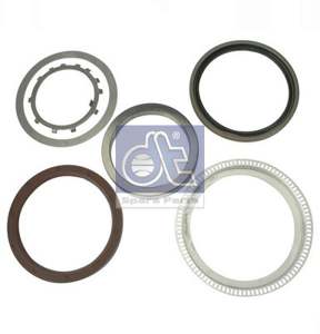 DT SPARE PARTS Wheel hub shaft seal