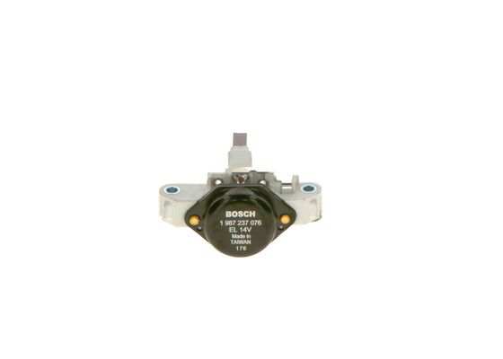 BOSCH Generator Regulator 493260 Nennspannung: 14 V, Füllspannung: 14,5 V
Spannung [V]: 28 1.