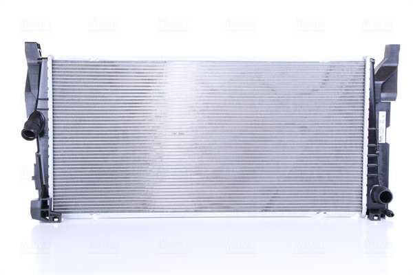 NISSENS Radiator 10371930 Cooling fins material: Aluminium, Core Depth [mm]: 22, Core Length [mm]: 680, Core Width [mm]: 336, Inlet O [mm]: 32,5, Outlet O [mm]: 32,5, Radiator type: Brazed cooling fins, Supplementary Article/Info 2: without cap, without expansion tank, Supplementary Article/Supplementary Info: with gaskets/seals, Water Tank Material (radiator): Plastic Technical Information: Radiator with 5mm system-Advanced technology with higher power effect 1.