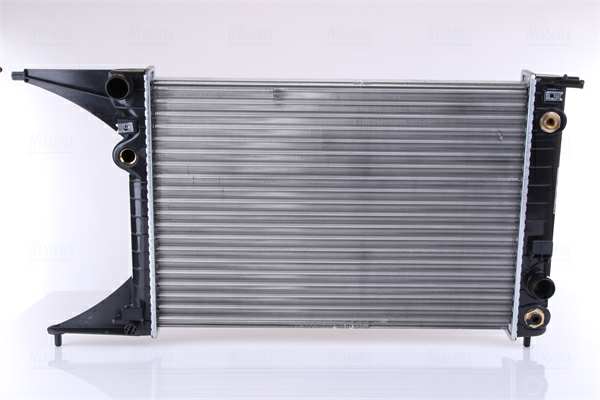 NISSENS Radiator 293191 Aluminum/plastic
Cooling fins material: Aluminium, Core Depth [mm]: 34, Core Length [mm]: 540, Core Width [mm]: 378, Inlet O [mm]: 34, Outlet O [mm]: 34, Radiator type: Mechanically jointed cooling fins, Supplementary Article/Info 2: without cap, without expansion tank, Supplementary Article/Supplementary Info: with oil cooler, with gaskets/seals, Water Tank Material (radiator): Plastic 1.