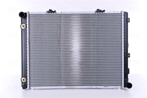 NISSENS Radiator 292964 Aluminum/plastic
Cooling fins material: Aluminium, Core Depth [mm]: 40, Core Length [mm]: 574, Core Width [mm]: 449, Radiator type: Brazed cooling fins, Supplementary Article/Supplementary Info: with oil cooler, Water Tank Material (radiator): Plastic 1.