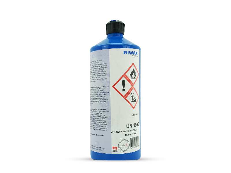 RIWAX Wachs 11435330 Protect & Shine - Glanzgebender Universalreiniger, 1l. Enthält pflegende Konservierungsstoffe für perfekten Tiefenglanz. Entfernt mühelos kleinere Verschmutzungen wie Wasserflecken, Fingerabdrücke, Straßenschmutz, Regenflecken und Kalkrückstände. Ideal für alle glatten, gecoateten und lackierten Holzoberflächen. Bildet eine dünne mikroskopische Wachsschicht auf der Oberfläche.
Kann aus Gründen der Qualitätssicherung nicht zurückgenommen werden!