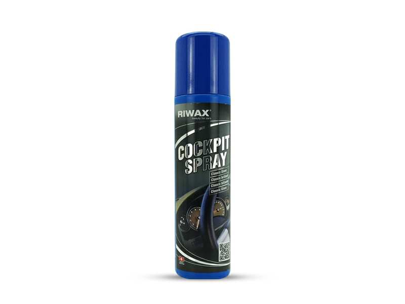 RIWAX Cockpitpflege 11435387 Cockpit Spray Classic - Klassischer Kunststoffpfleger, 300ml. Pflegt, regeneriert und konserviert. Geeignet für Armaturenbretter, Dachhimmel, Autositze, Kunstleder, Kunststoffe und Türrahmendichtungen. Schützt die Oberfläche vor UV-Strahlung. Spiegelungen auf der Windschutzscheibe durch Sonnenlicht und Scheinwerfer werden vermieden. Silikonfrei, daher auch zur Pflege des Lenkrads geeignet.
Kann aus Gründen der Qualitätssicherung nicht zurückgenommen werden!