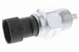 VEMO Schalter. Rückfahrleuchte 10568340 Gewindemaß: M18 x 1,5, Farbe: schwarz, Betriebsart: elektrisch, Schlüsselweite: 22, Montageart: geschraubt, Anzahl der Steckkontakte: 2, Schalterfunktion: Schließer, Nennspannung [V]: 12, Ergänzungsartikel/Ergänzende Info 2: ohne Kabel, Steckergehäuseform: oval 1.