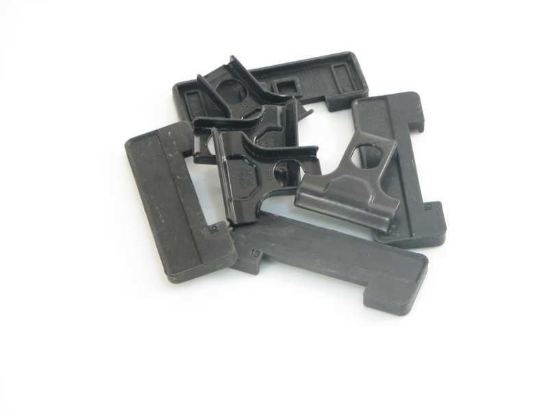THULE Typgleicher Montagesatz 605418 Rapid Kit Set für schnelle Sohlen 1.