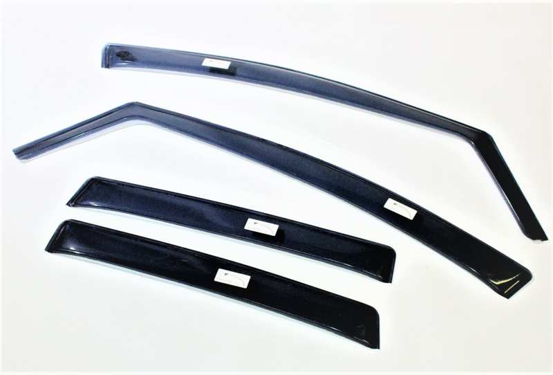 SZATUNA Luftabweiser 10363257 Front+Heckset (4 PCs), Ford C-Max, 5 Türen, 2011, Fensterrahmen, nicht klebrig. Geprägte Form. Im Durchschnitt 7 cm breit. Es geht durch die gesamte Länge des Fensterrahmens. Transparente Rauchfarbe. Boxinhalt: 1 Set (vorne+hinterher) Luftabweiser, Zeichnungsanweisungen, Befestigungselemente.