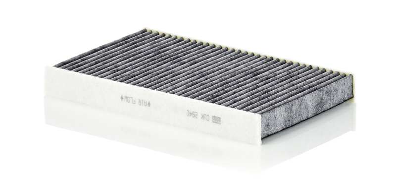 MANN-FILTER Innenraumluftfilter 82777/1 Filterausführung: Aktivkohlefilter, Länge [mm]: 285, Breite [mm]: 176, Höhe [mm]: 36 
Filterausführung: Aktivkohlefilter, Basisversion (Art.-Nr.): CU 2940, Hocheffizienz Version mit Aktivkohle (Art.-Nr.): FP 2940, EU-Produktsicherheitsverordnung (GPSR): IEC 60417-6183 mechanisches Fachwissen erforderlich, Einbauposition: Motorraum Beifahrerseite, unter der Wasserkastenabdeckung, Einbauzeit [min]: 12, Länge [mm]: 285, Breite [mm]: 176, Höhe [mm]: 36